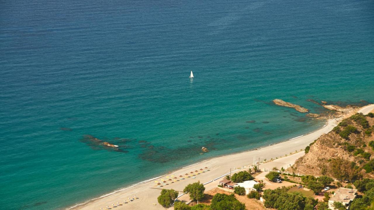 Villa Braou Rodhákinon Exterior foto
